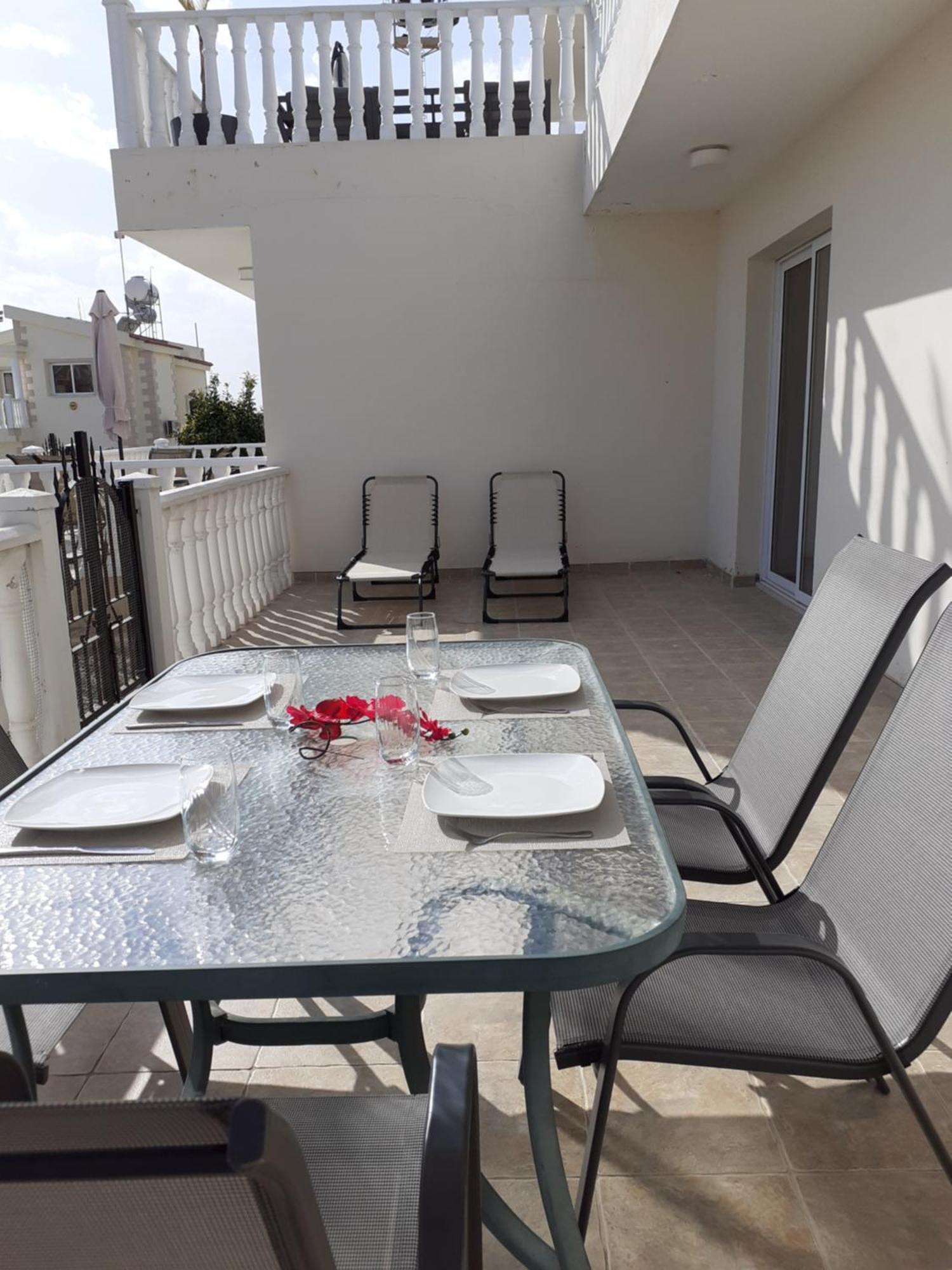 Luxury Cozy Near Nissi Apartament